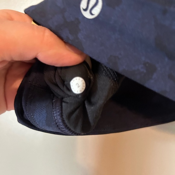 Lululemon train times bra in heathered black size 2 - Picture 4 of 5